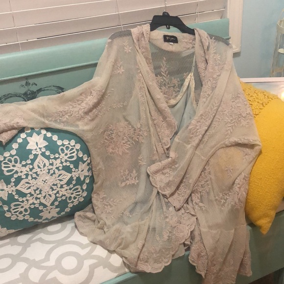 Johnny Was kimono ( Biya) - Picture 2 of 10